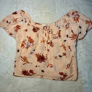 Flower print light salmon top. Size small.